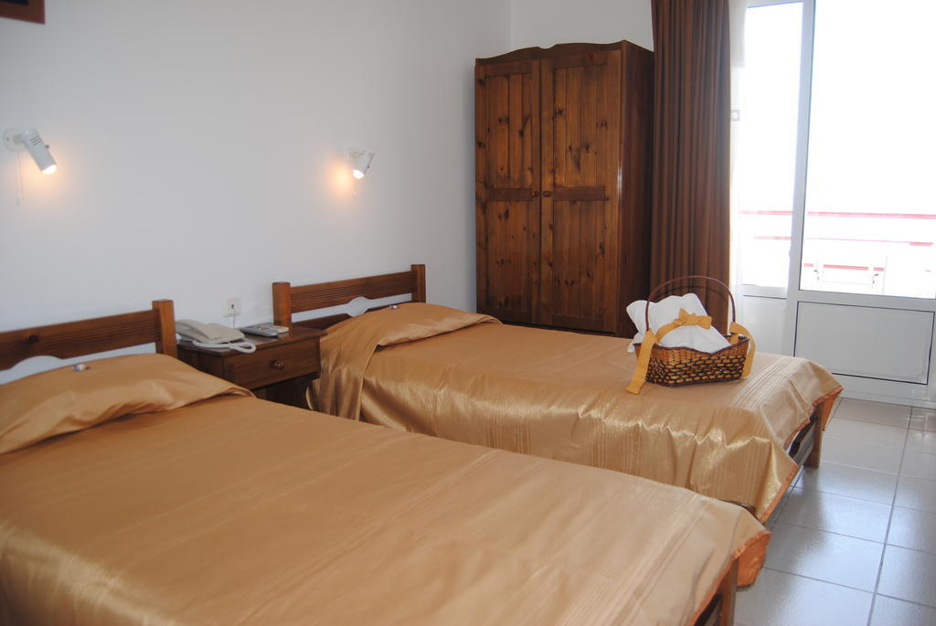 Maria Rooms Agia Ermioni Bilik gambar