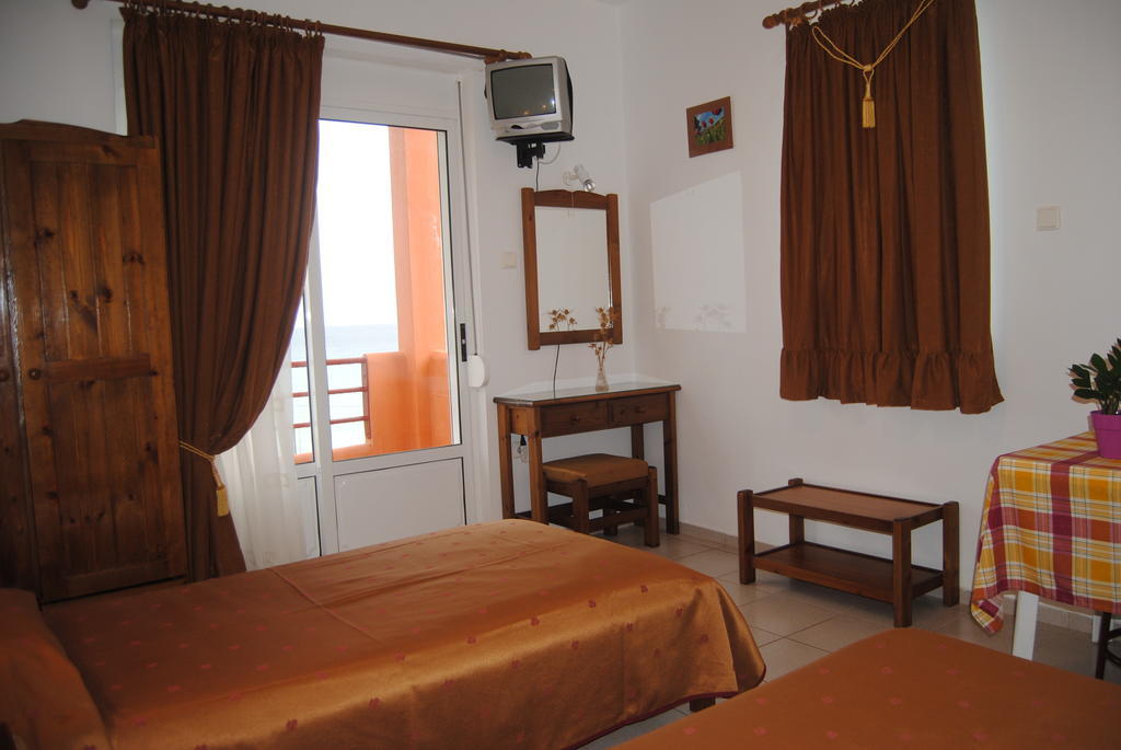 Maria Rooms Agia Ermioni Bilik gambar
