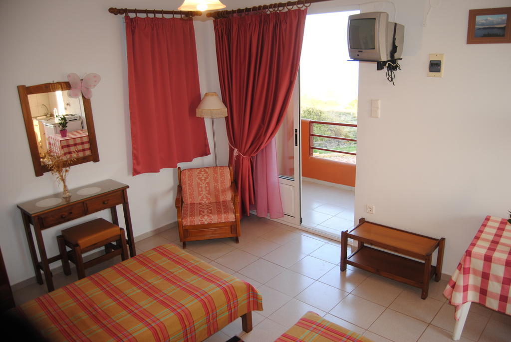 Maria Rooms Agia Ermioni Bilik gambar